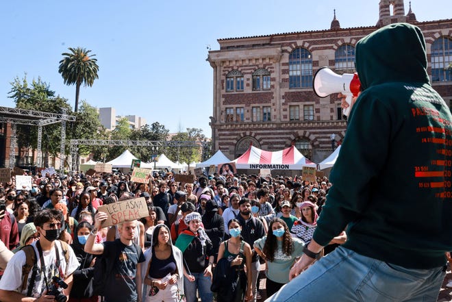 Demonstrators protest the cancellation of a speech by the USC's valedictorian, Asna Tabassum at the commencement ceremony, on the Los Angeles campus on April 18, 2024.